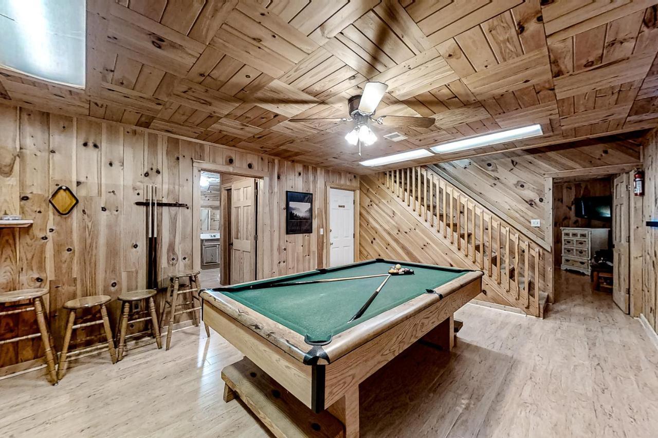 Mountain Lion'S Tales Gatlinburg Exterior foto