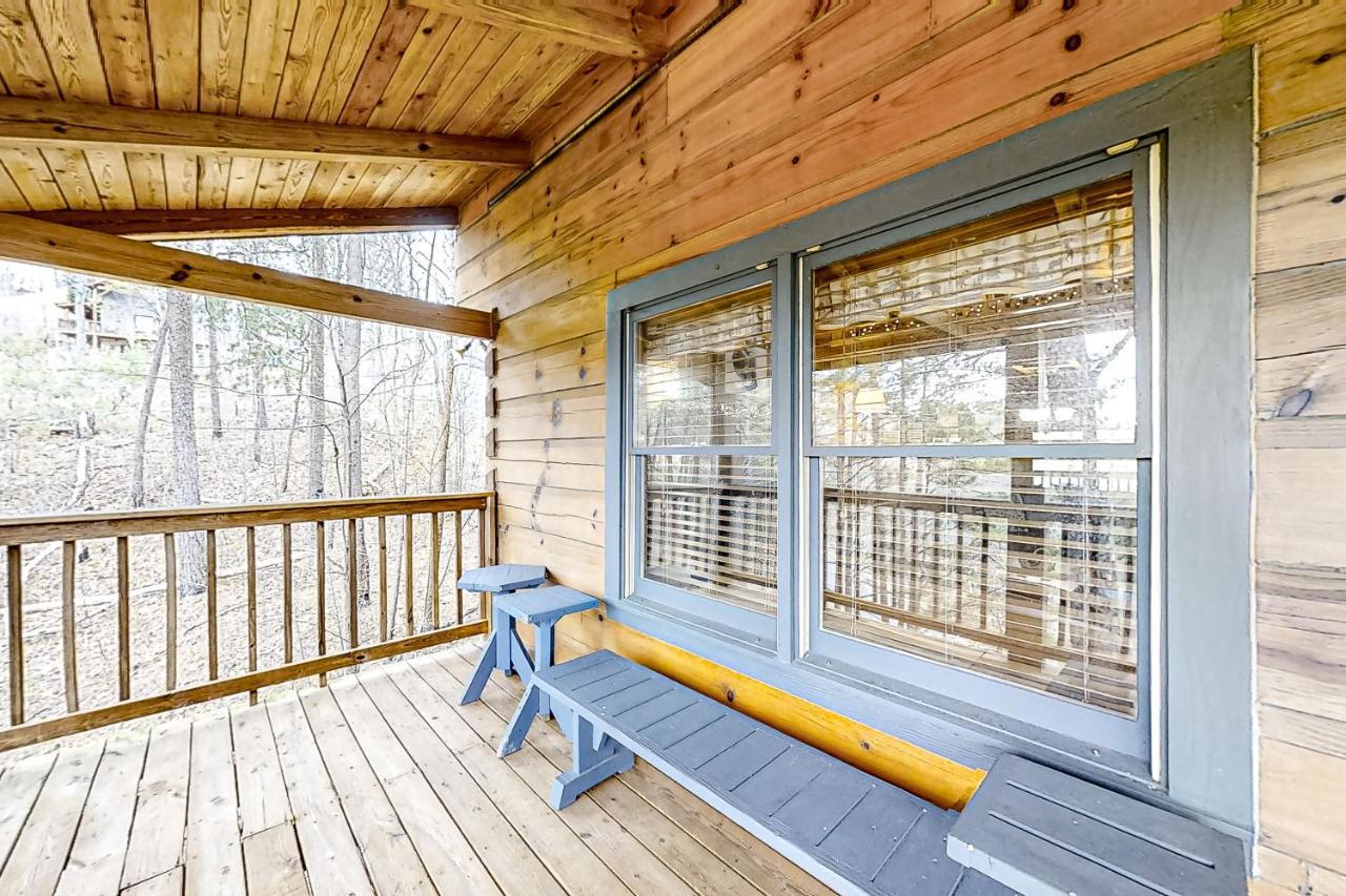 Mountain Lion'S Tales Gatlinburg Exterior foto
